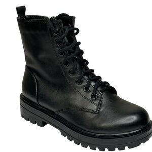 Women’s Vegan Leather Black Lace Up Combat Boots Soft & Comfortable Size 8 W